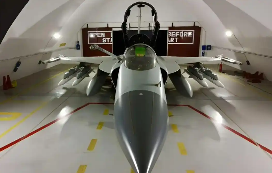 讲武谈兵｜视距外的狙杀：从印巴空战谈谈超视距空战  第1张